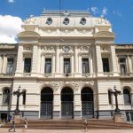Médica cubana relata su experiencia en Uruguay y abre el debate sobre el ejercicio profesional